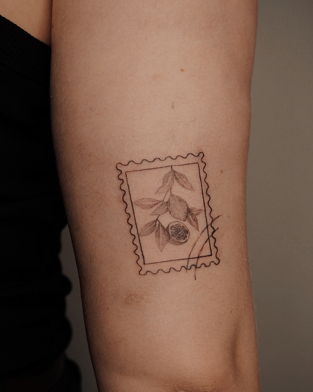 Helsinki-tattoo-Mayink-realistic-stamp-flora-kasvi.jpg