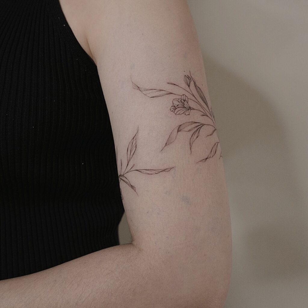 tattoohelsinki-floralbanddesign-e1714466839203.jpg