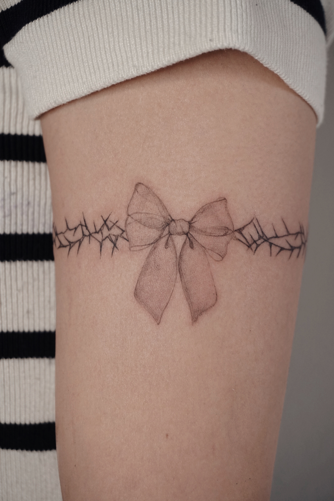 tattoohelsinki-ribbon-realism-tattoo-design1.jpg