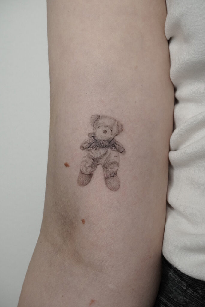 tattoohelsinki-teddybear-tattoo-relism2.jpg